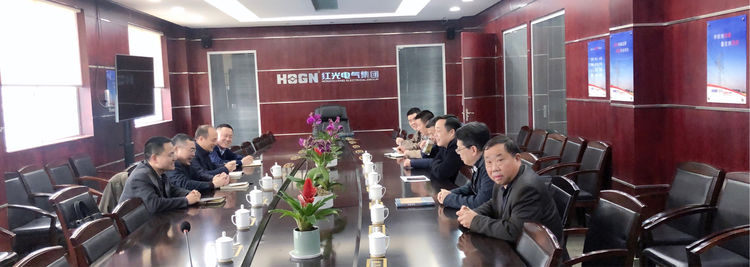 大力支吃祗业高质量发展，，，，，推进实体经济健全成长